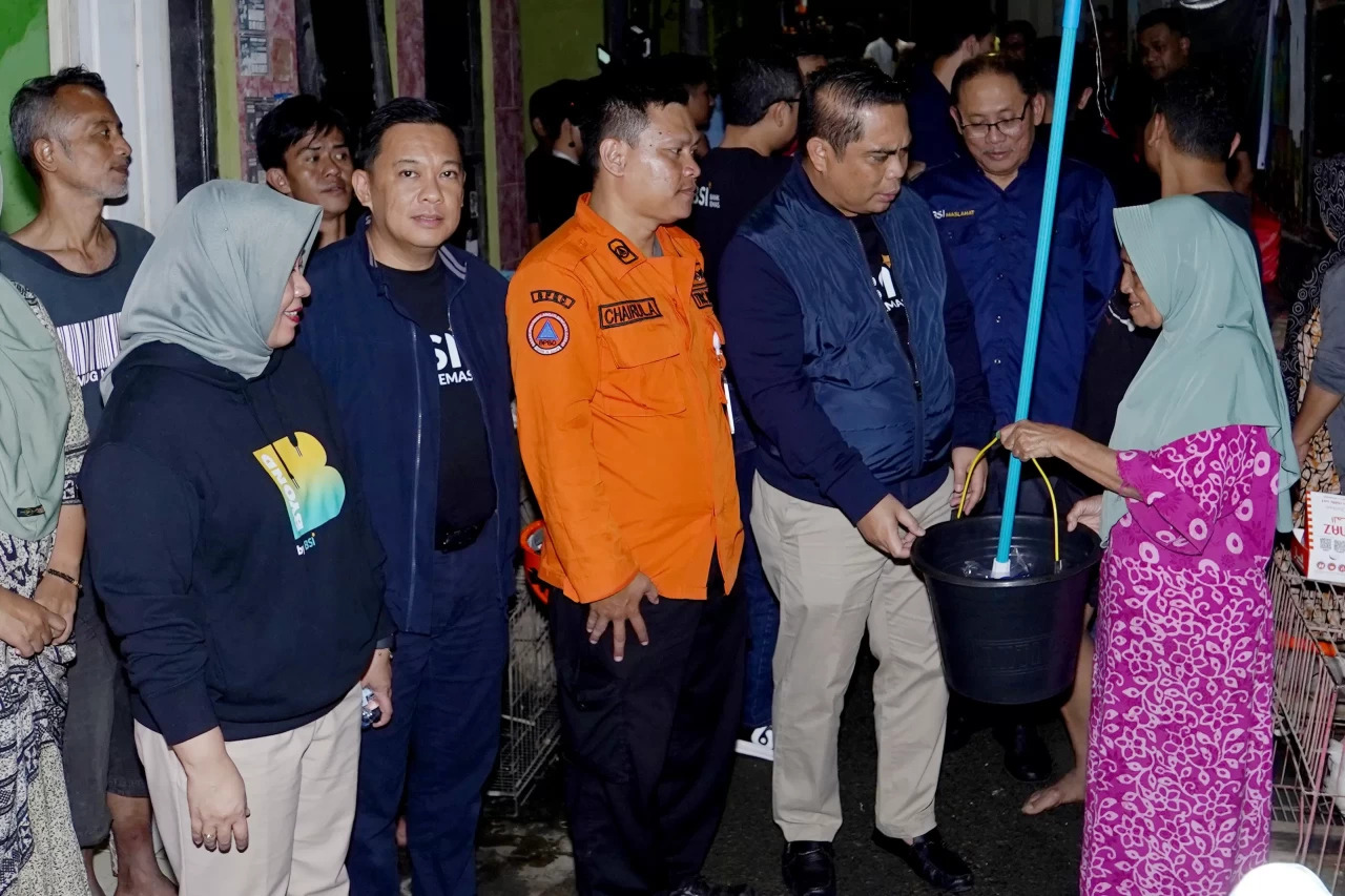 BSI Wujudkan Komitmen Sosial untuk Korban Banjir dan Anak Yatim di Jabodetabek