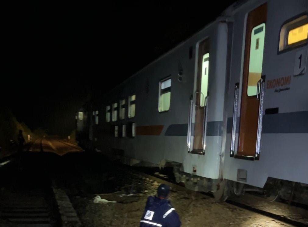Jalur KA di Daop 2 Bandung dan Daop 4 Semarang Kembali Normal, KAI Mohon Maaf Atas Keterlambatannya