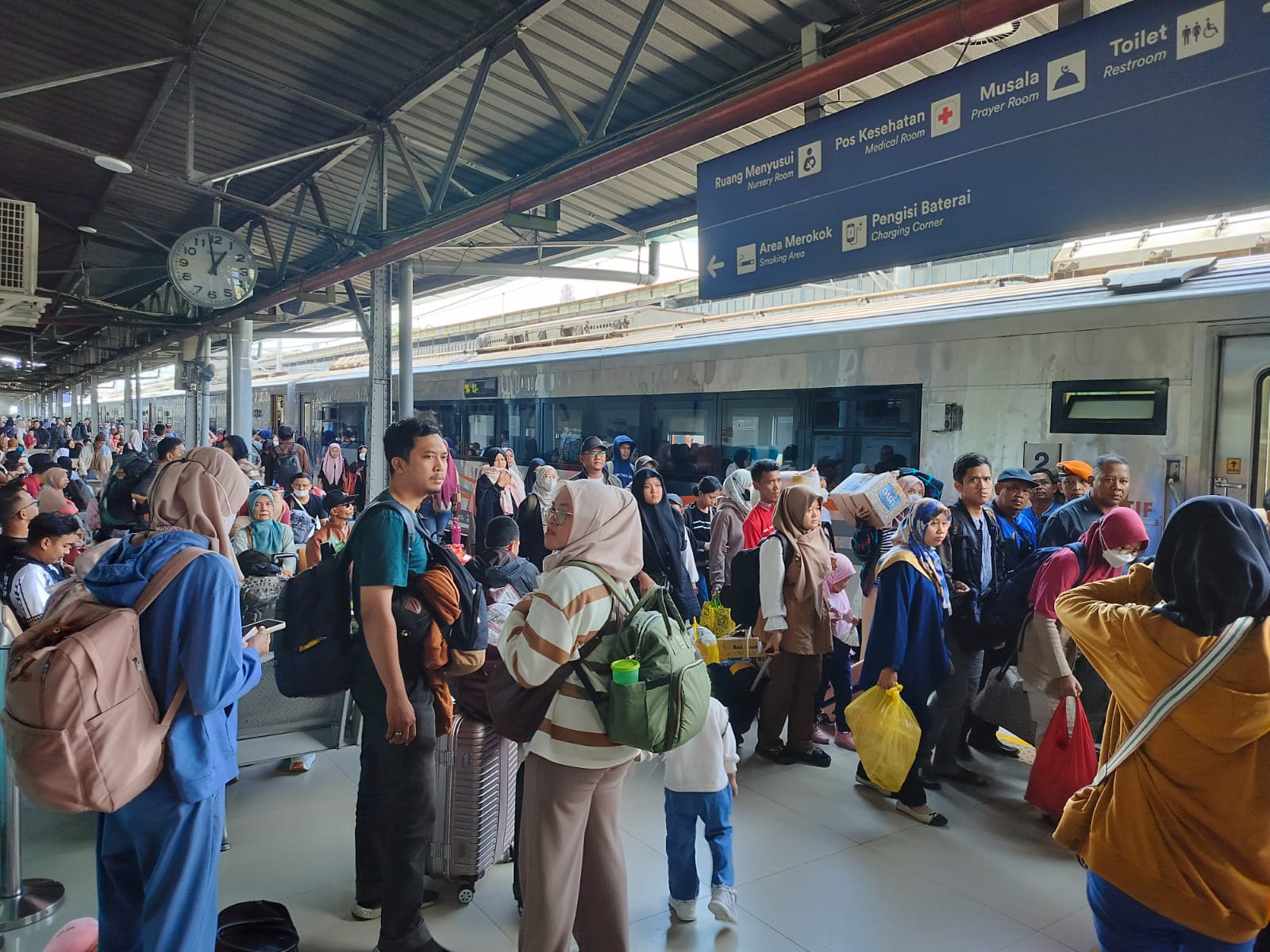 WFA Membantu Kelancaran Arus Balik Kereta Api Lebaran