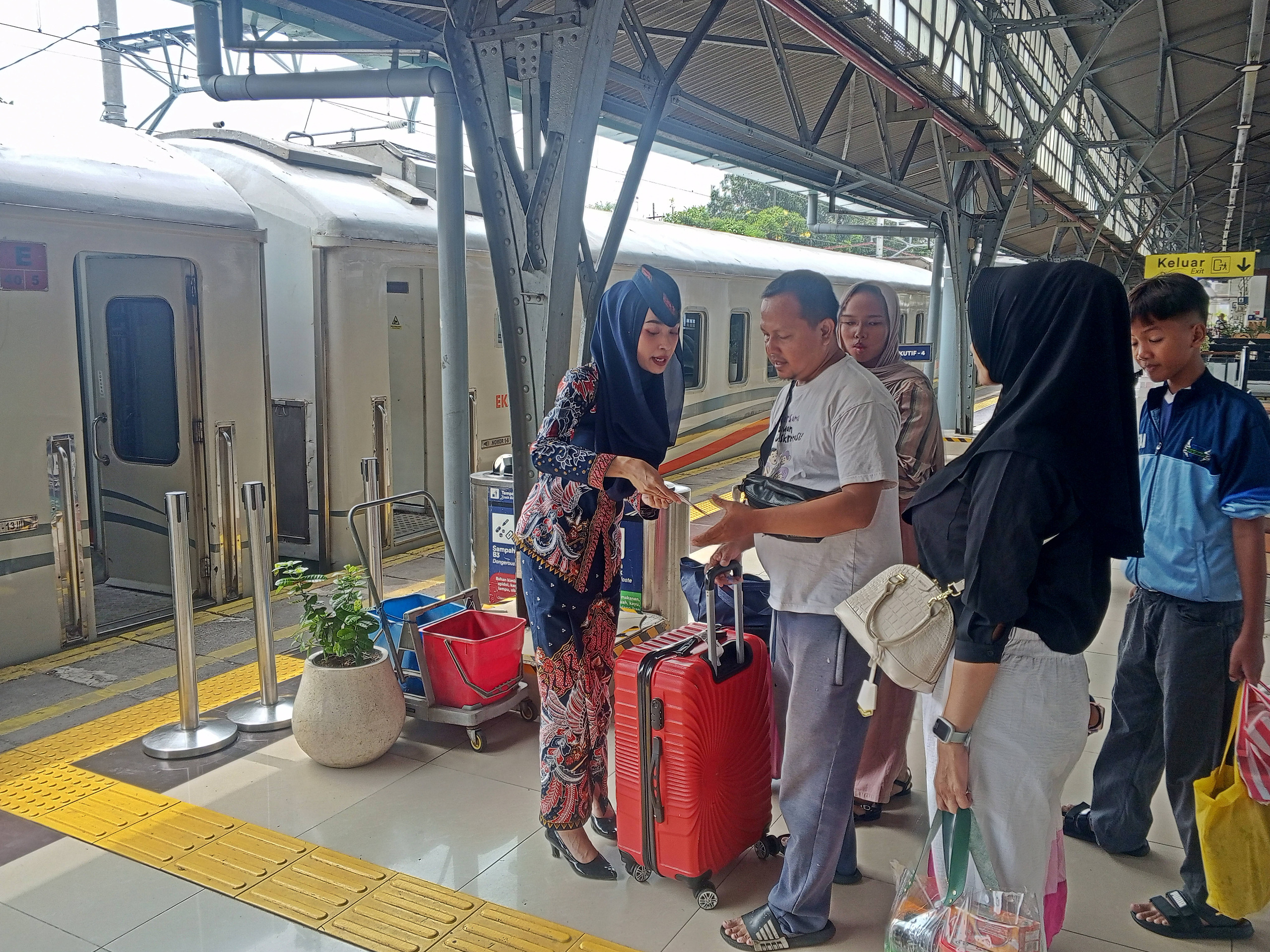 Tarif Kereta Lebih Terjangkau Berkat Subsidi BBM, KAI Layani Jutaan Pemudik Lebaran