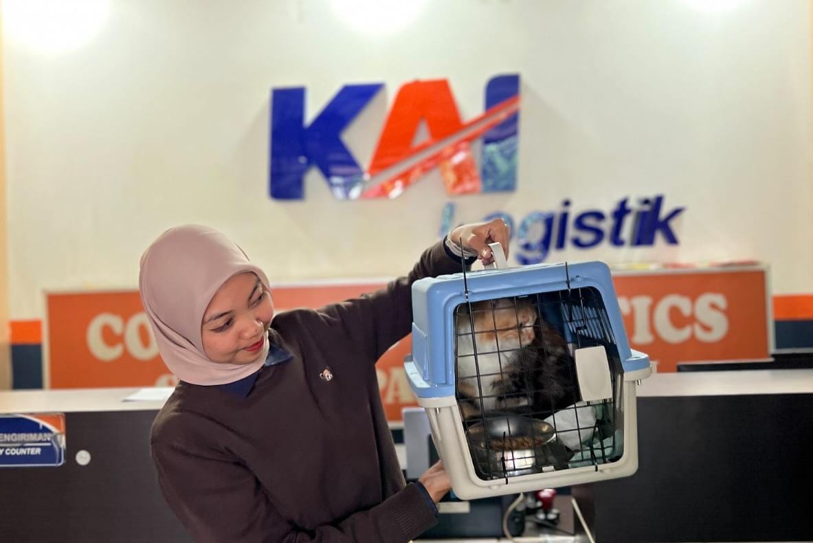 Kalog Ekspress dari KAI Kirim Hewan Peliharaan dengan Cepat