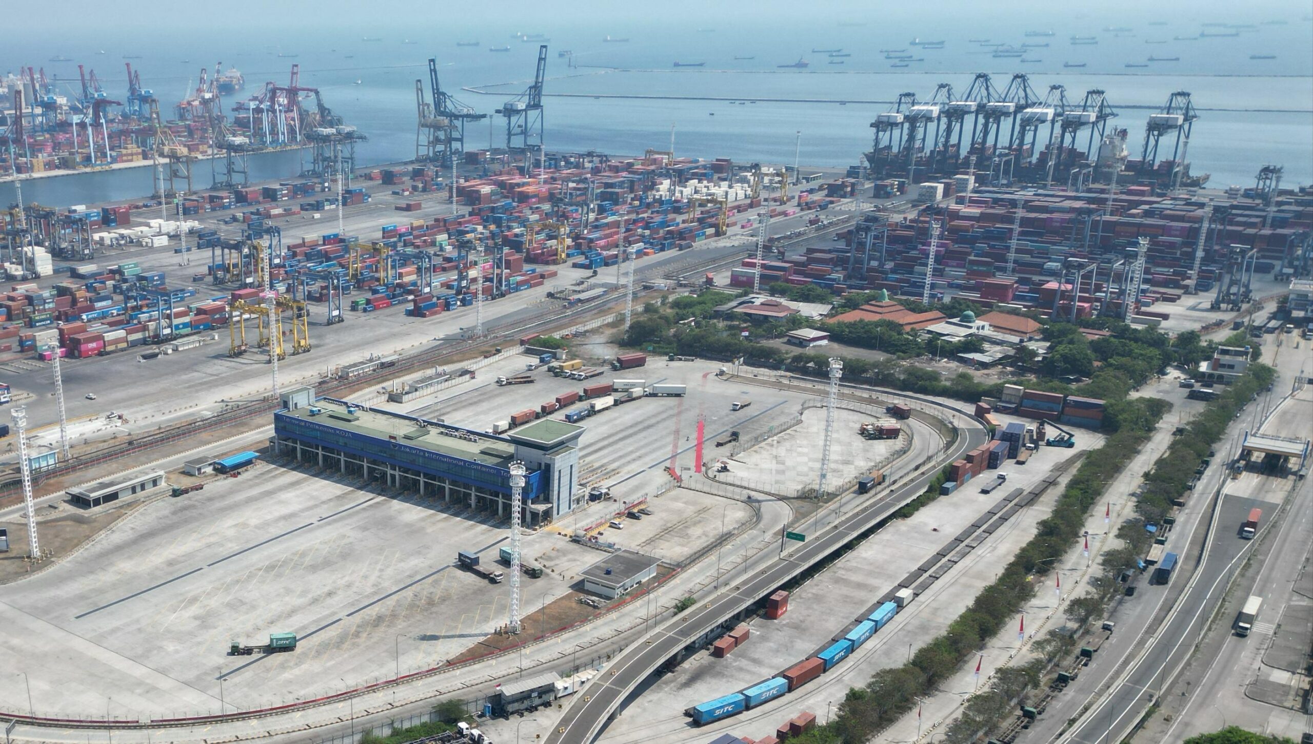 Pelindo Rinci Penyebab Kemacetan dan Solusi Efektif di Pelabuhan Tanjung Priok