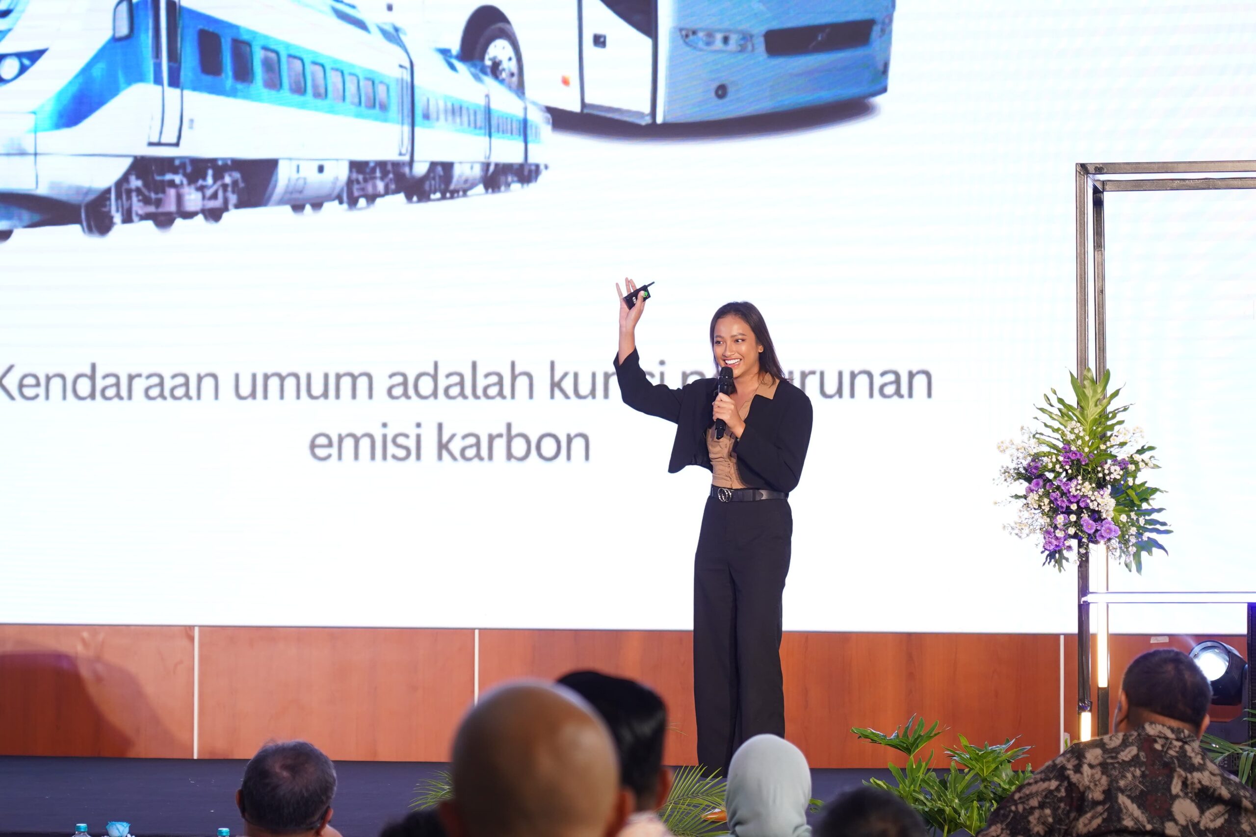 Peringati Hari Bumi, KAI Dorong Ekonomi Sirkular Lewat Daur Ulang Seragam