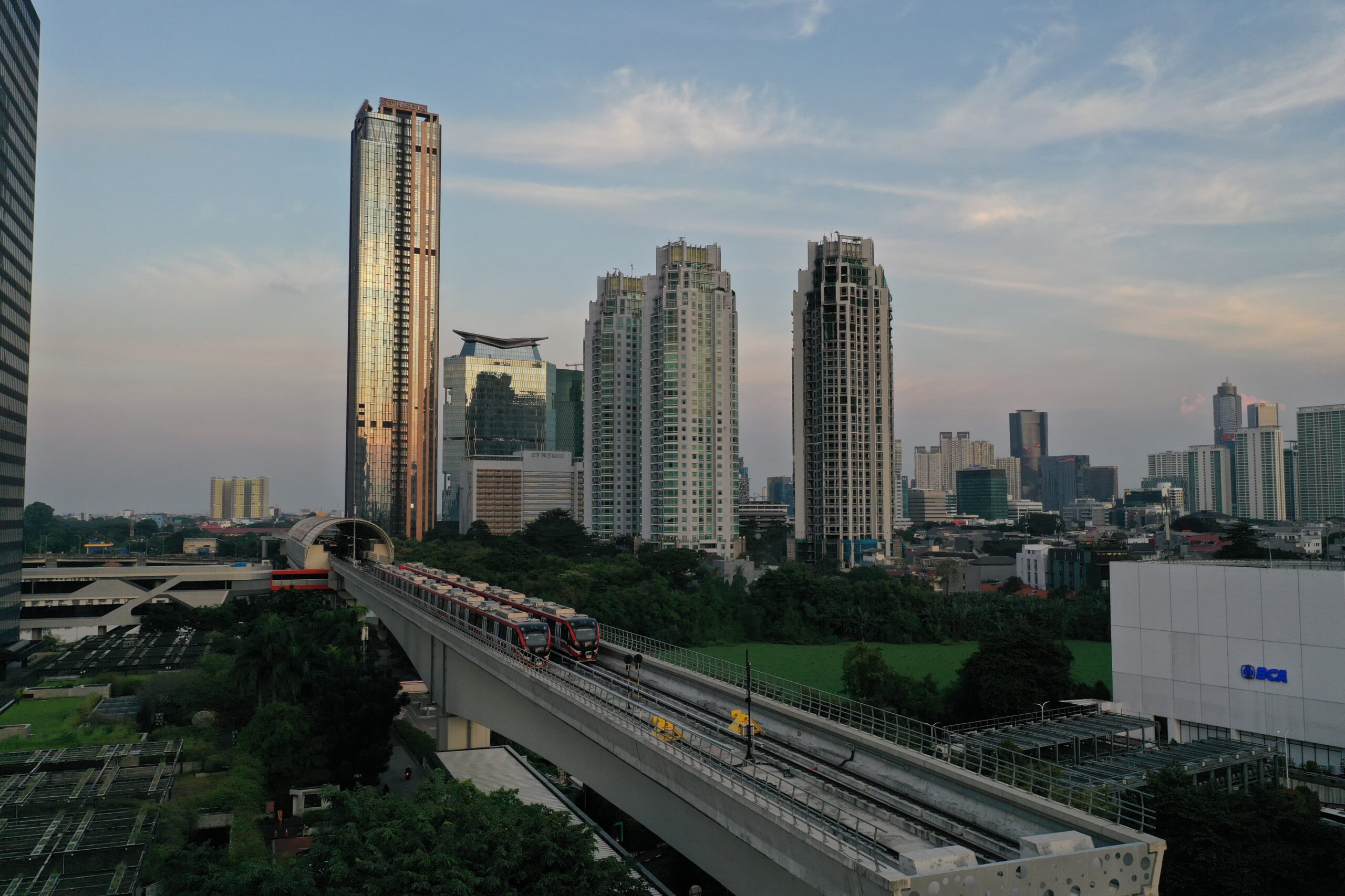 KAI Group Komitmen Tingkatkan Layanan Transportasi yang Ramah Lingkungan