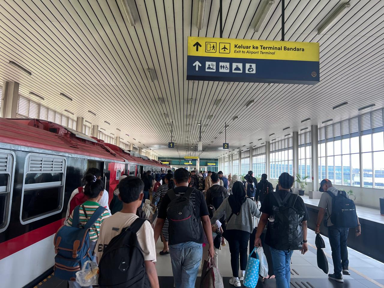 Transformasi Konektivitas Nasional Melalui Kereta Bandara