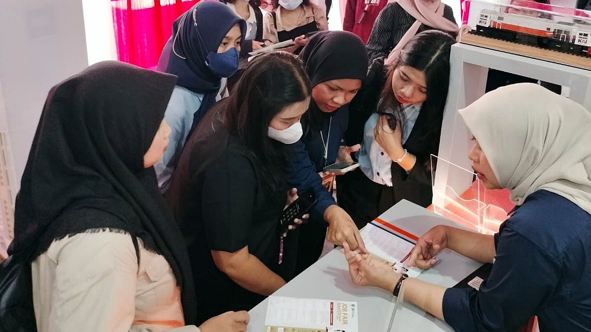 KAI Perkuat Inovasi SDM Lewat Seleksi Ketat di Naker Fest 2025