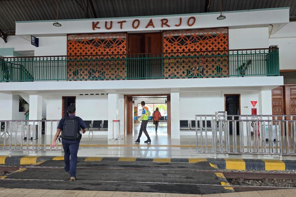 KAI Maksimalkan Pelayanan di Stasiun Kutoarjo Selama Libur Kenaikan Yesus Kristus