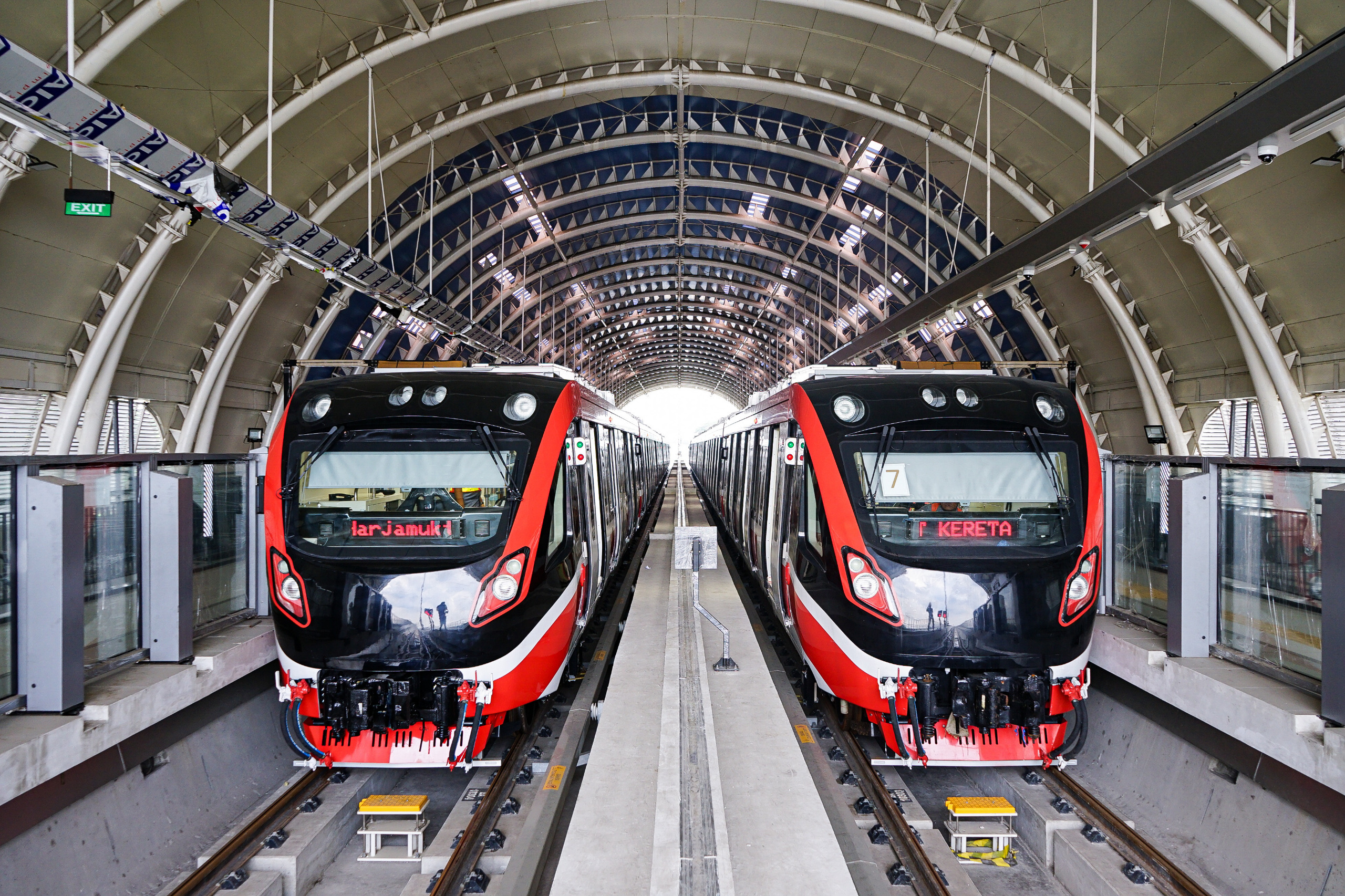 Lingkungan Lebih Sehat Bersama LRT Jabodebek, Moda Transportasi Minim Emisi