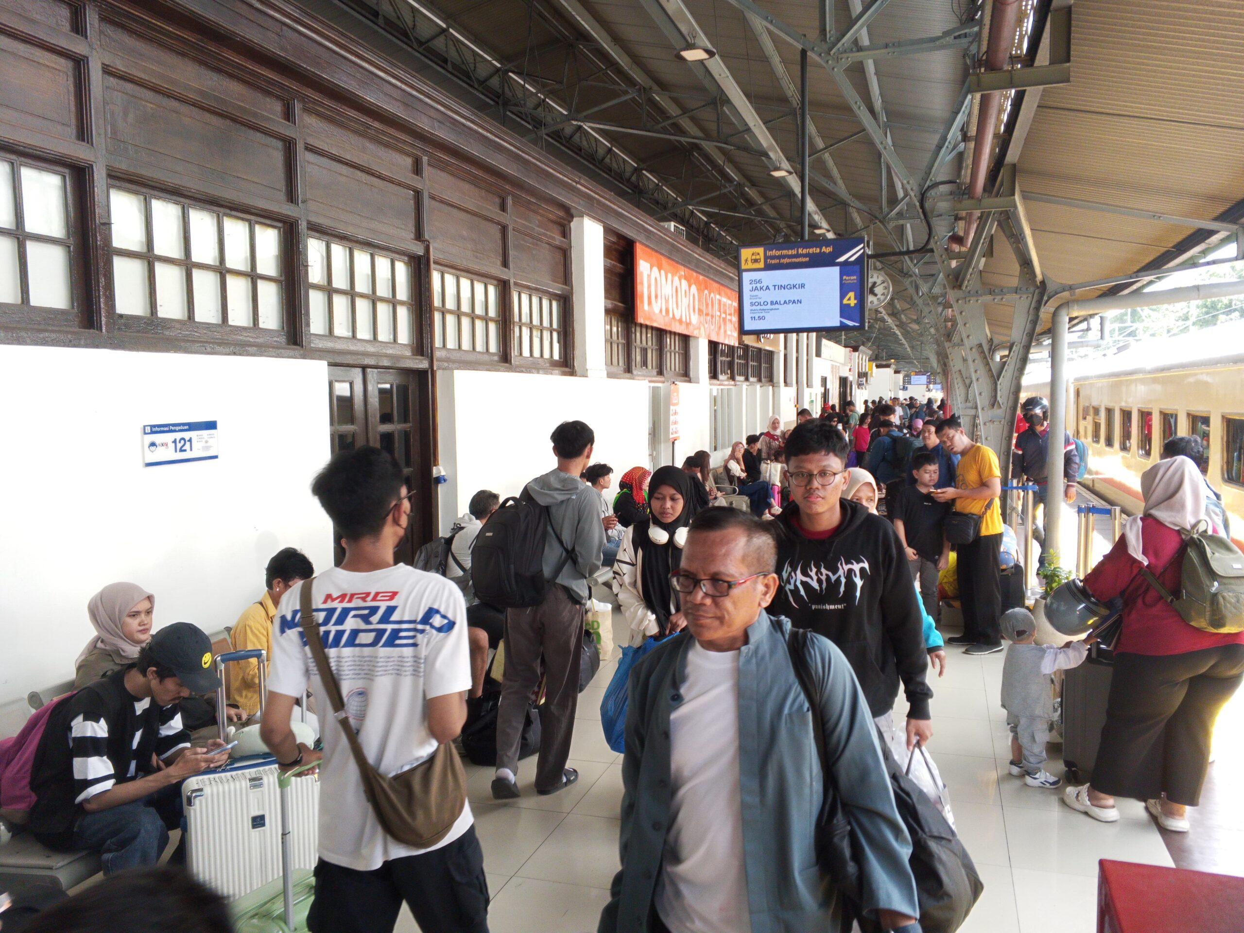 Lonjakan Penumpang KAI Group Selama Libur Panjang Waisak Capai Lebih dari 6,6 Juta