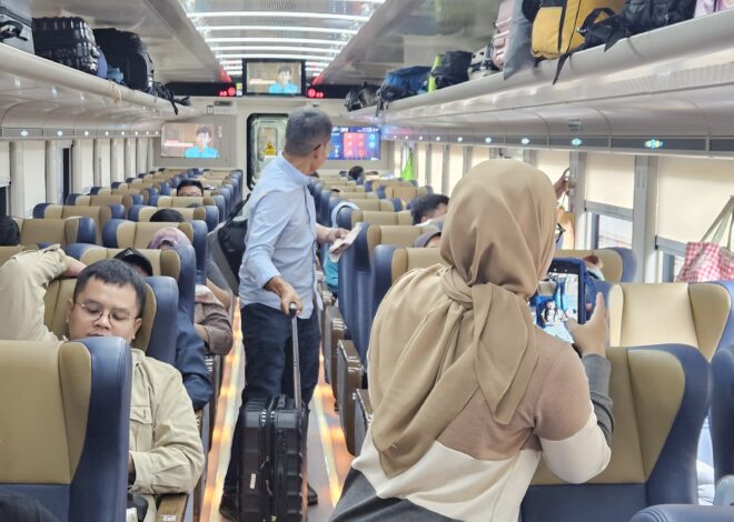 Hari Lanjut Usia 2025, KAI Dorong Lansia Tetap Aktif Lewat Diskon Tiket Kereta